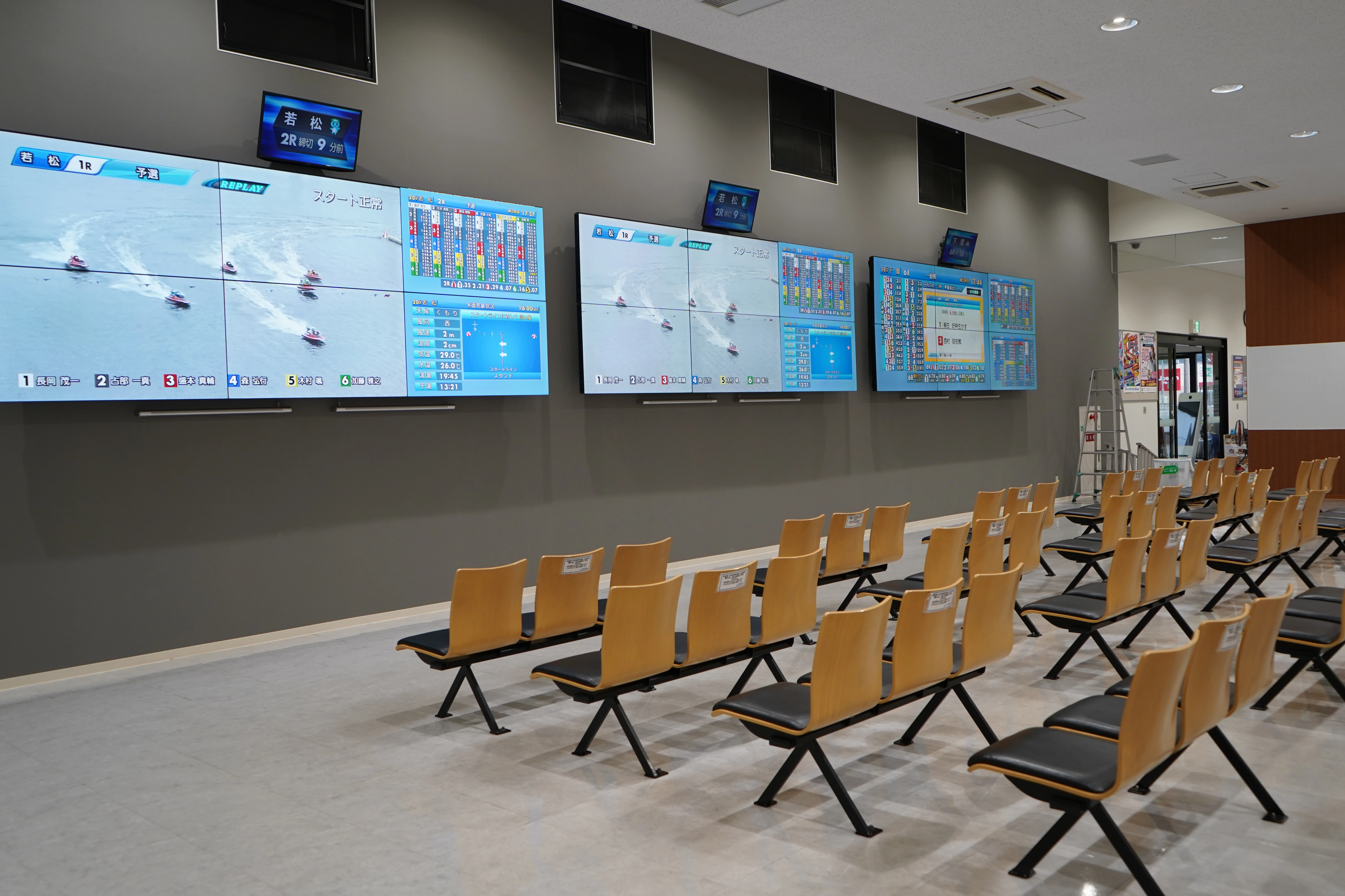 一般席（100席） 8